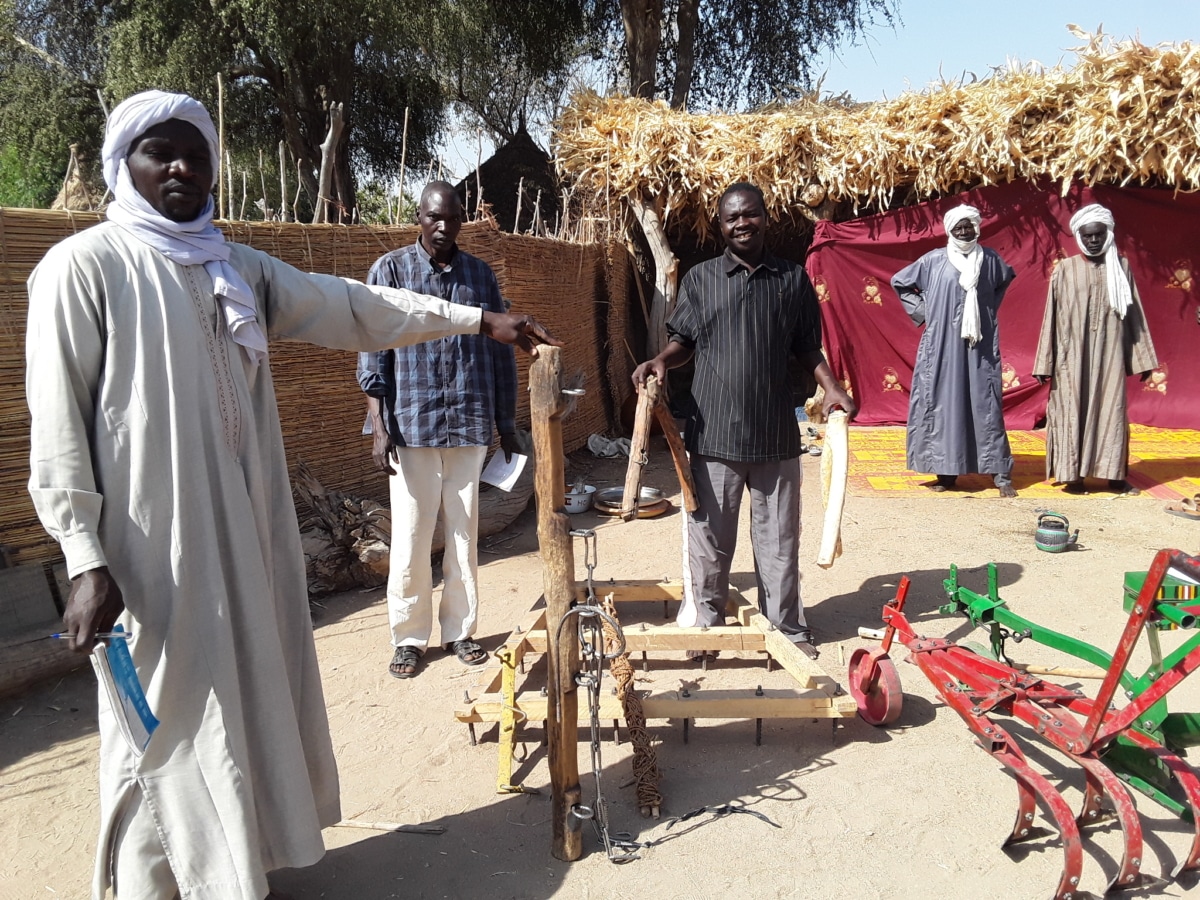 Collier, joug - serje semur - jesuite au Tchad