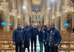 JRS France a accompagné 5 personnes exilées à la messe de réouverture de Notre-Dame